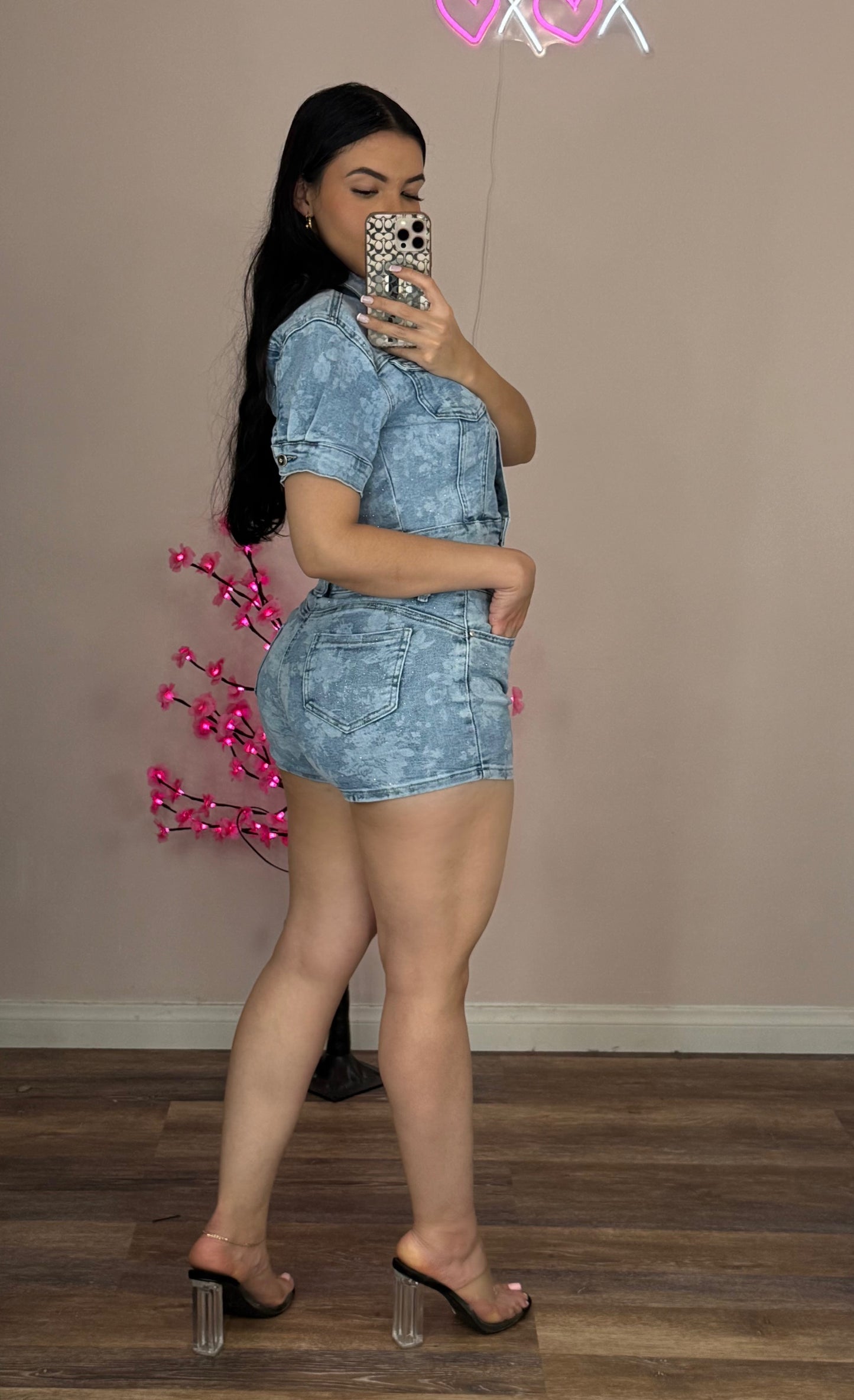 Sparkle Stretch Denim Cropped
Jacket