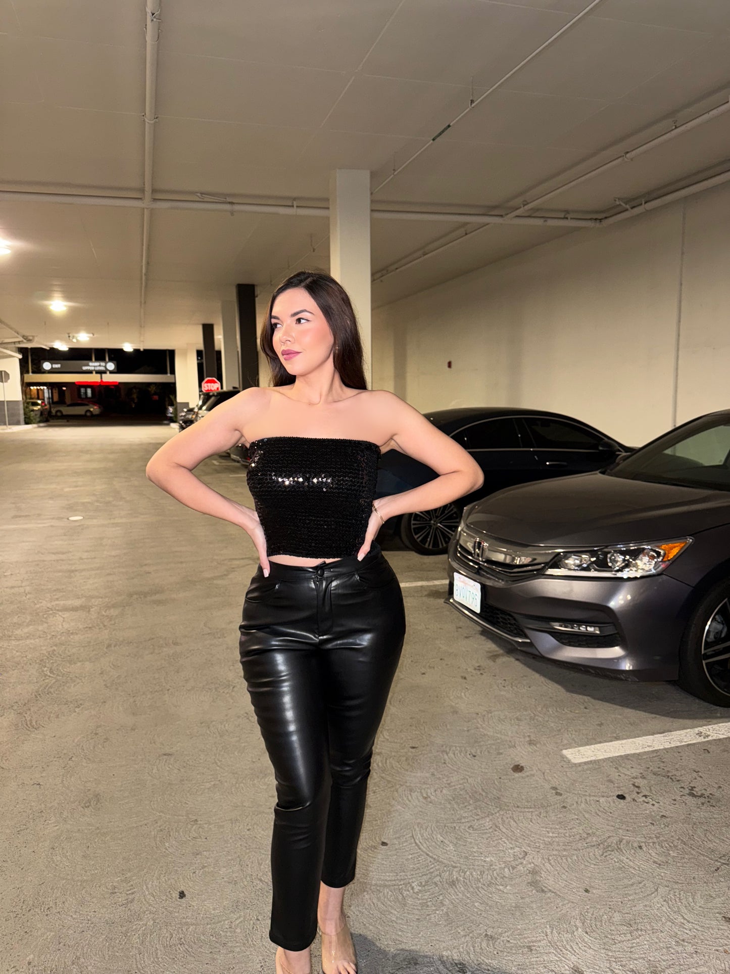 BLACK SHINY SEQUIN CROP TOPS